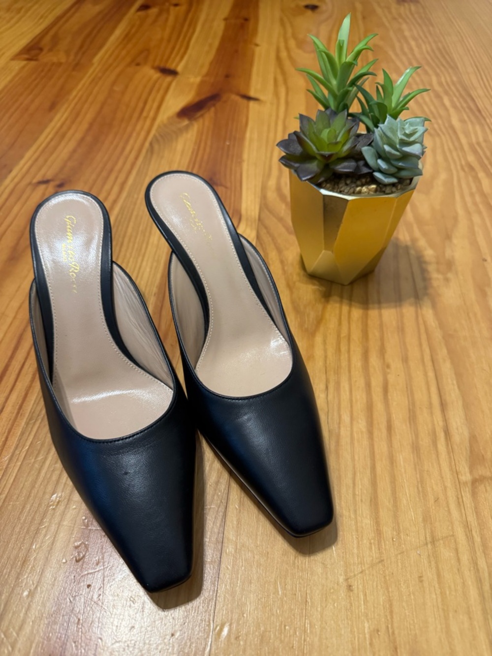 GIANVITO ROSSI Pointed-Toe Leather Heeled Mules Nappa Black EU 37.5 US 7